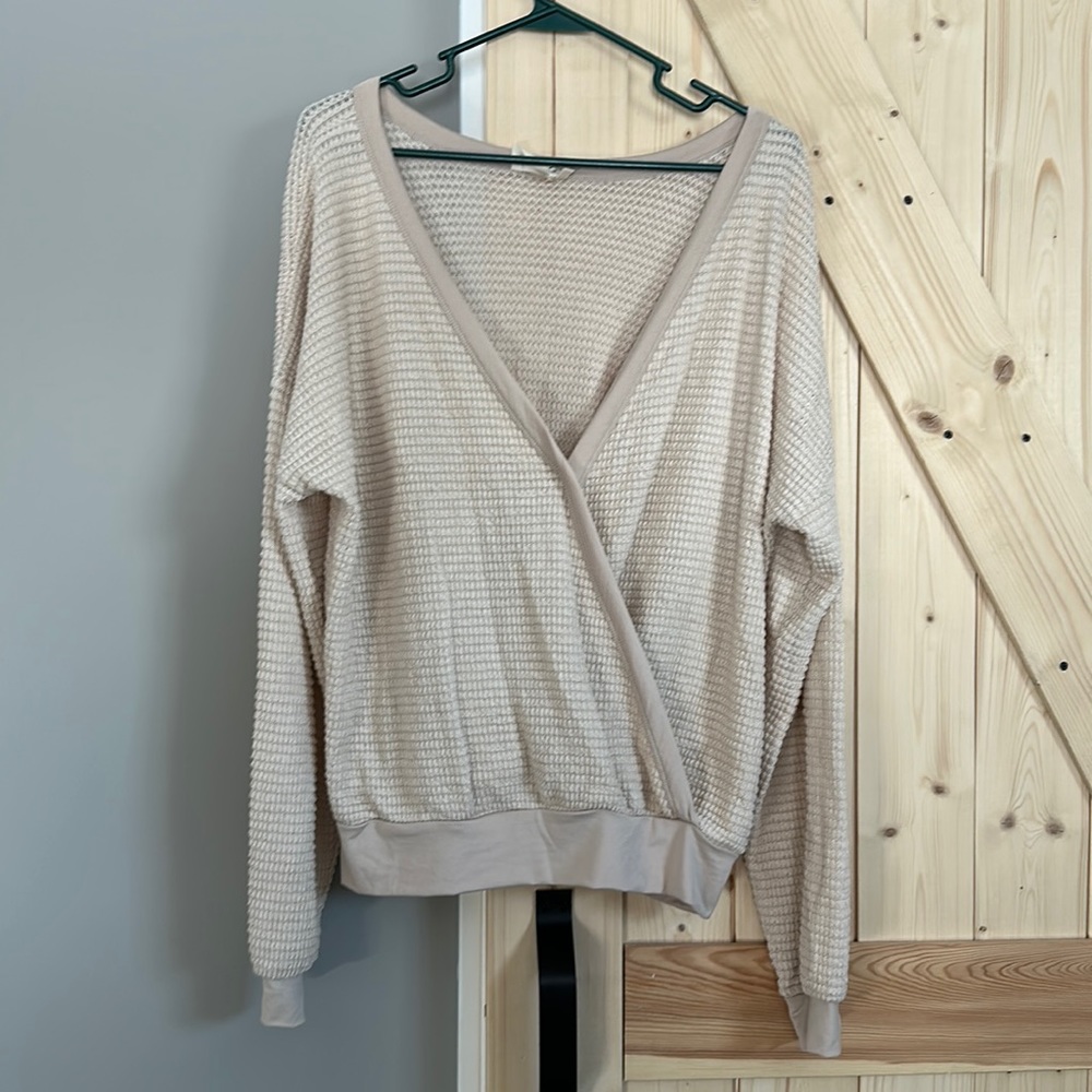 V neck waffle knit sweater